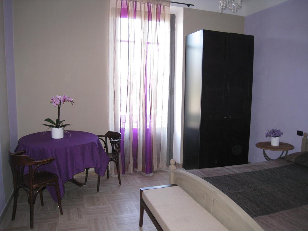 B&B Della Spiga Corsico Ruang foto