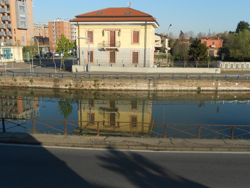 B&B Della Spiga Corsico Ruang foto
